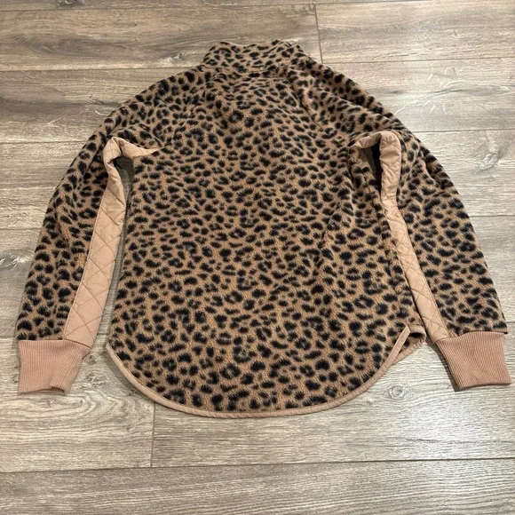 Abercrombie & Fitch Leopard Print Fleece Pullover- BRAND NEW - Picture 3 of 3